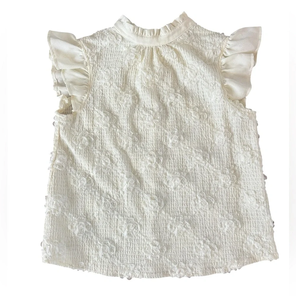 Voy Women’s Cream Floral Textured Ruffle Sleeve Top Sz S - Picture 3 of 9